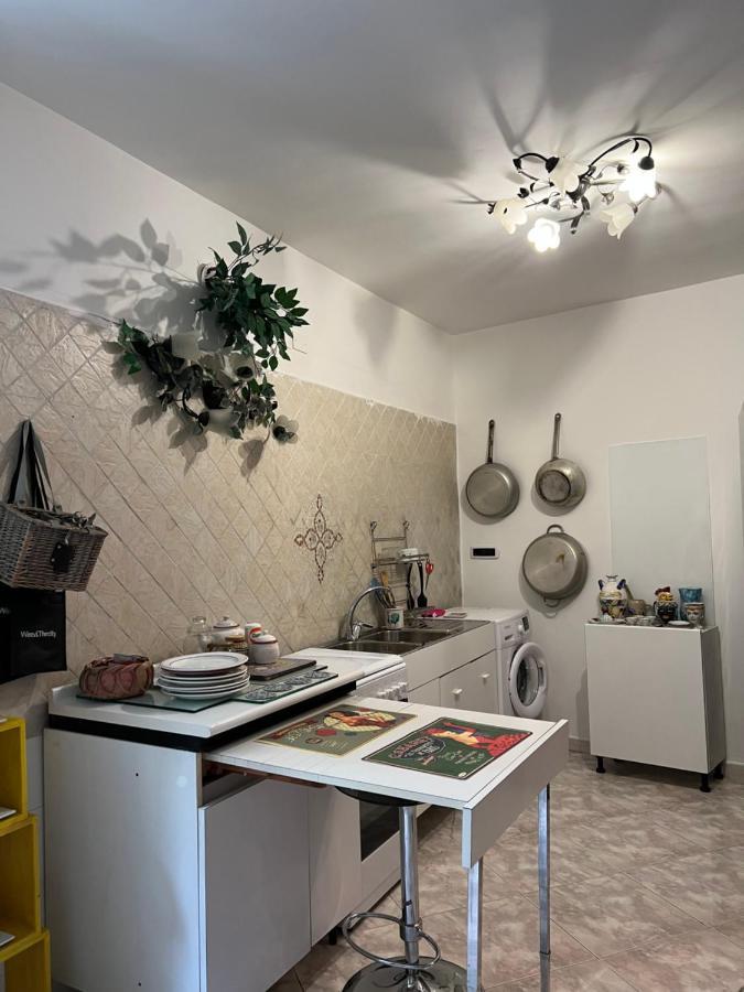 Casa Kamalei, Tra Plebiscito E Lungomare Leilighet Napoli Eksteriør bilde
