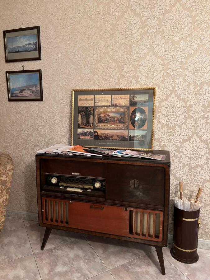 Casa Kamalei, Tra Plebiscito E Lungomare Leilighet Napoli Eksteriør bilde